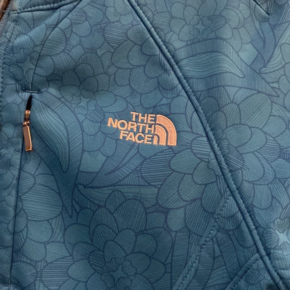 North face Shell - Picture 3 of 6